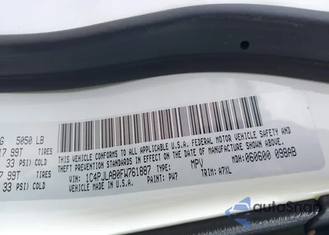 2015 Jeep Cherokee Sport из США, поврежденный, VIN 1C4PJLAB0FW761887